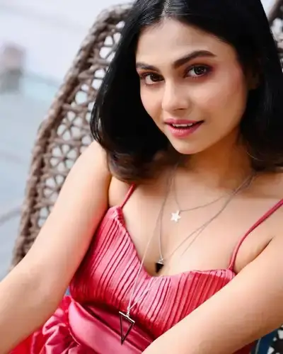 Call Girls Service in Vazhapadi
